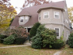 59 Westbourne Rd, Newton, MA 02459-1617