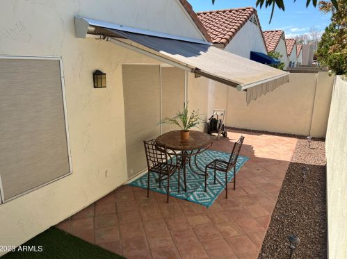 2338 Evans Dr, Phoenix AZ 85032-5461 exterior