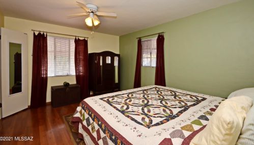 5037 2 St, Tucson AZ 85711-1104 exterior