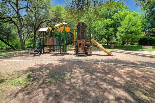 2002 Cody Ct, Austin TX 78704-4840 exterior