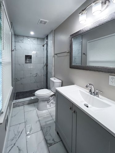 3949 Adamsville Dr, Atlanta GA  30331-3823 exterior