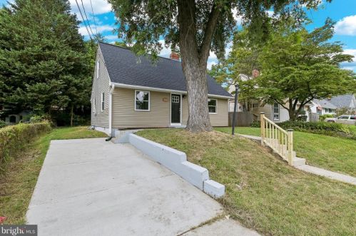 13210 Midway Ave, Rockville MD 20851-1813 exterior