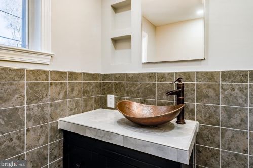 112 Mildred Ln, Chester PA 19014-2006 exterior