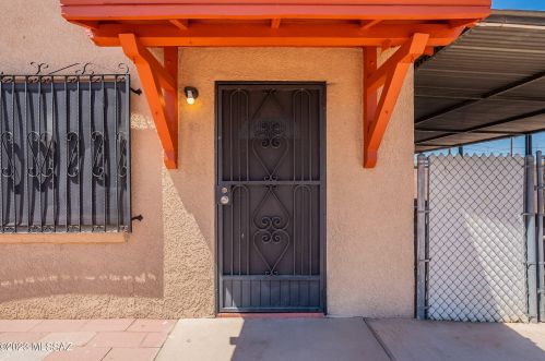 2419 23 St, Tucson AZ 85711-4916 exterior