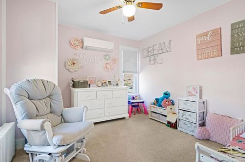 304 Autumn St, Manchester CT  06040-5556 exterior