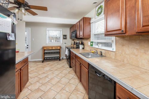 903 Pasadena Dr, Somerdale NJ 08083-1902 exterior