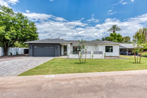 6841 12th Ave, Phoenix AZ  85013-1021 exterior