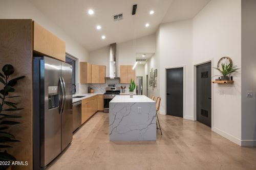 2505 14th St, Phoenix AZ 85006-1120 exterior