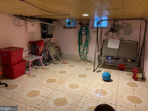 1640 Carlisle St, Philadelphia PA 19145-2307 exterior