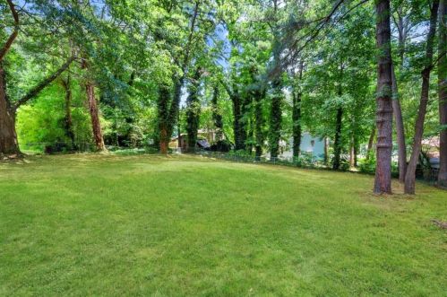 1866 Hillsway, Lithonia GA 30078-2481 exterior