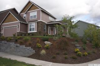 2712 Conner St, Salem, OR 97304-2342