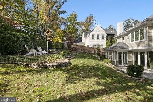 3877 30 St, Arlington VA 22207-5303 exterior