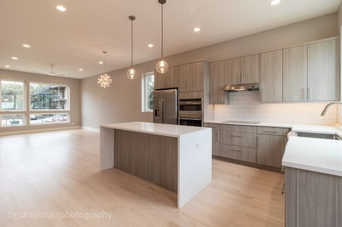 4457 Calumet Ave, Chicago IL 60653-3306 exterior