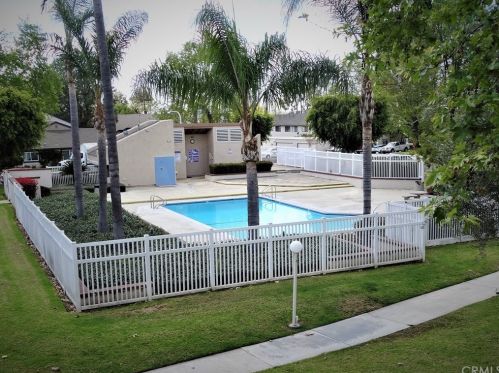 581 Charwood Ct, Brea CA 92821-2725 exterior