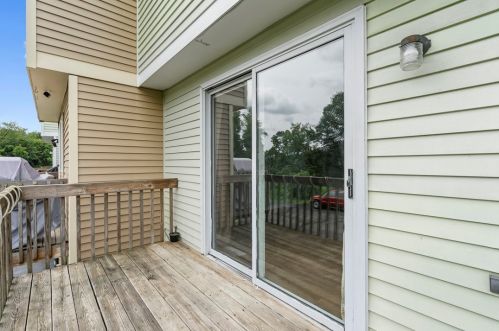 501 Bonnie Brae Dr, Moon Twp PA  15108-3851 exterior