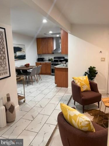 585 University Blvd, Silver Spring MD  20901-3780 exterior