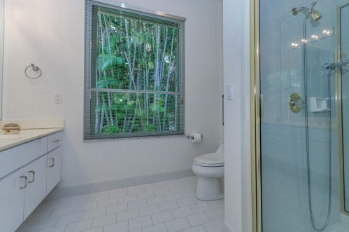 8225 Desmond Dr, Boynton Beach FL 33472-5014 exterior