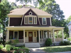 18 Warwick Rd, Newton, MA 02465-1724