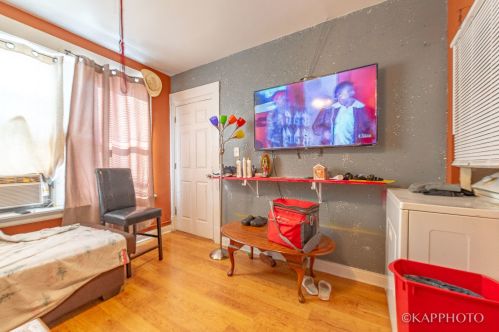 2645 Homan Ave, Chicago IL 60655-3503 exterior