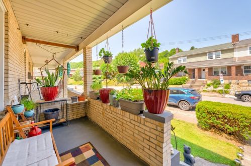 1704 Jancey St, Pittsburgh PA  15206-1146 exterior