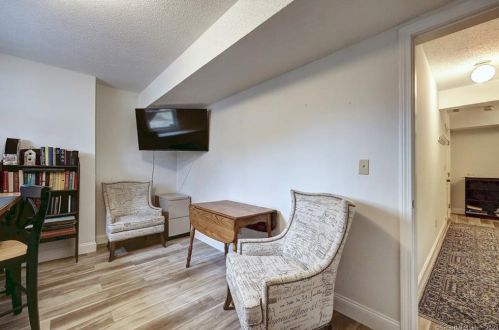 121 Summit Cmns, Derby CT 06418-1263 exterior