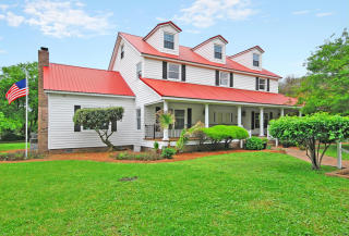 896 White Point Blvd, Charleston, SC 29412-4320