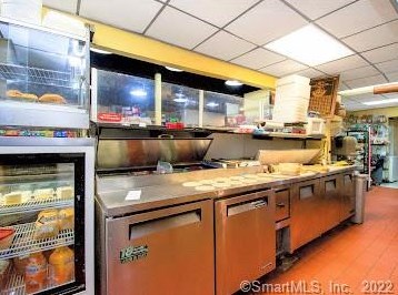 341 Main St, New Britain CT 06053-3489 exterior