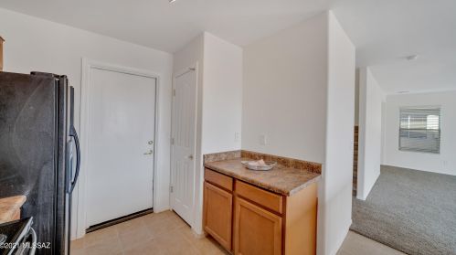 6863 Cottontail Run Ave, Tucson AZ 85756-3064 exterior