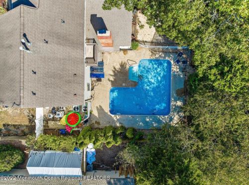 19 Glenwood Dr, Berkeley Township NJ 08721 exterior