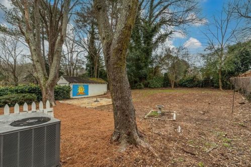 279 Midvale Dr, Atlanta GA 30342-3327 exterior