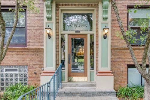 2649 Hackett Ave, Milwaukee WI  53211-3836 exterior