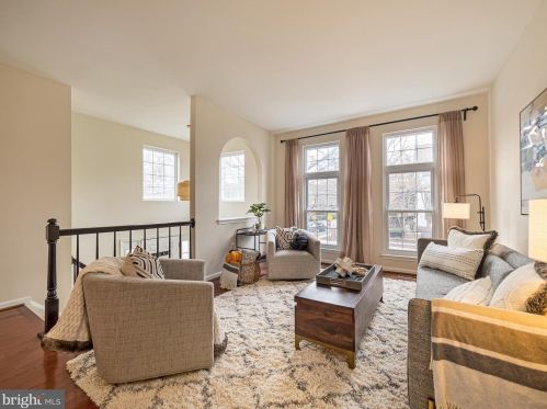 3801 Elbert Ave, Alexandria VA 22305-2058 exterior