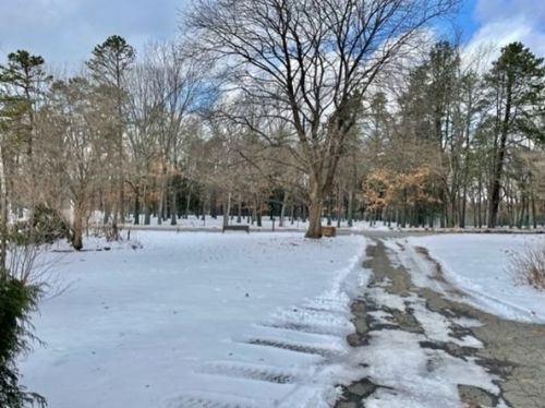 725 Lombard Rd, Chicopee MA 01020-4860 exterior