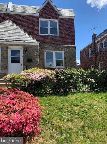 6429 Dorcas St, Philadelphia, PA 19111-5403