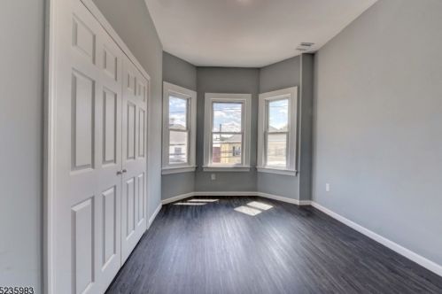 23 Barbour St, Paterson NJ 07508-1230 exterior