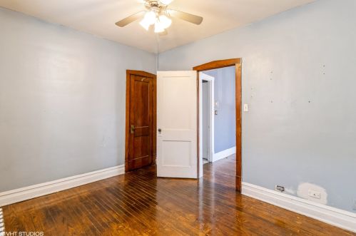 5312 California, Chicago IL 60625-3413 exterior