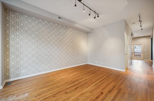 3340 Hamilton Ave, Chicago IL 60636-1020 exterior