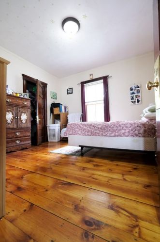 21 Woodward St, Worcester MA 01610-2937 exterior