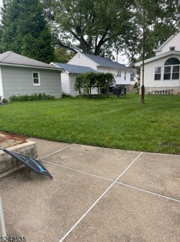 55 9th Ave, Paterson NJ  07506-1749 exterior