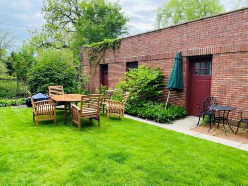 5616 Kimbark Ave, Chicago IL  60637-1606 exterior