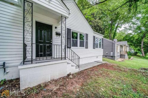 2935 Harlan Dr, Atlanta GA  30344-3705 exterior