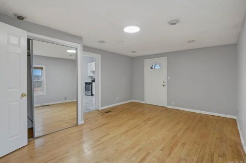 37 Rich Ave, Mount Vernon NY 10550-1511 exterior