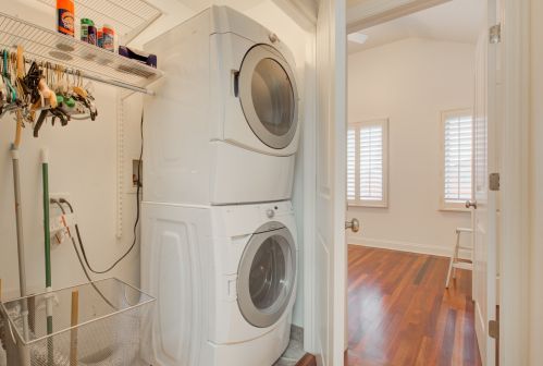 435 37th Pl, Chicago IL 60632-1621 exterior