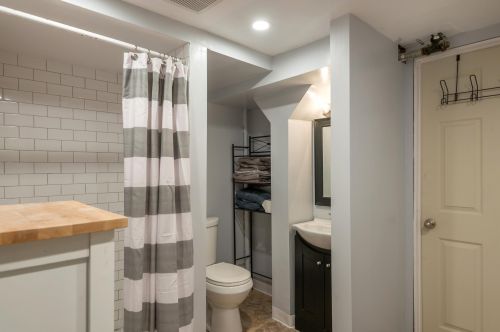 1233 Vly St, Chaska MN 55318-2425 exterior