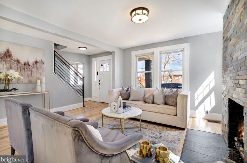 5111 Astor Pl, Washington DC  20019-6444 exterior