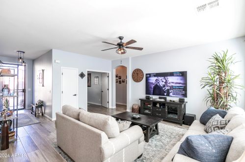 2591 Indian Wl Pl, Chandler AZ 85249-4168 exterior