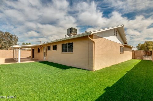 6702 42nd Ave, Phoenix AZ 85029-3068 exterior