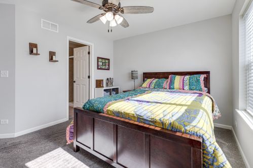 232 Wild Mdw Ln, Bull Valley IL 60098-7624 exterior