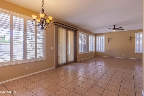 880 Bullmoose Dr, Chandler AZ 85224-2503 exterior