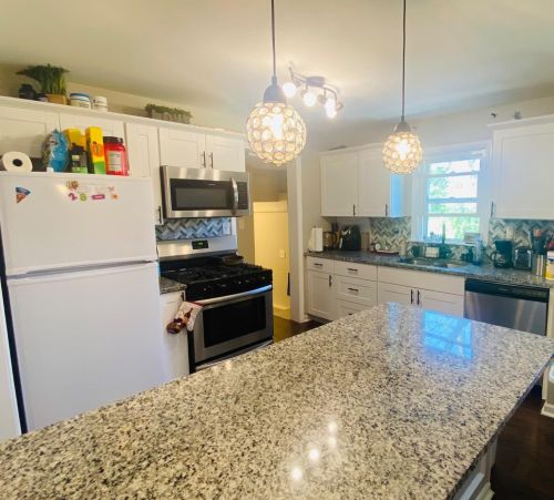 6950 Delaware St, Gary, IN 46410-3643